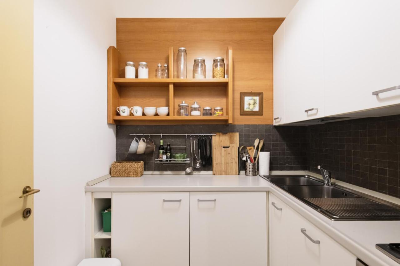 Easylife - Dimora Di Classe In Zona Conciliazione มิลาน ภายนอก รูปภาพ